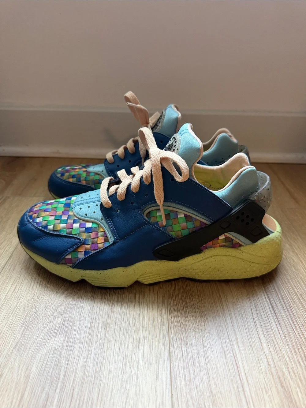 Nike Air Huarache Crater Premium Women’s Multicolor Woven-Panel Sneakers Sz 10
